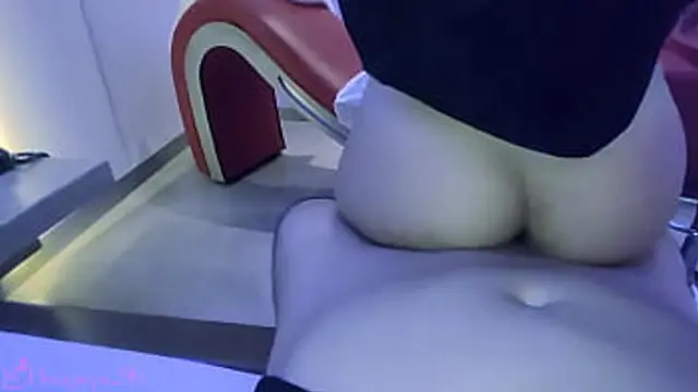 Can′t stop riding my best friend′s cock🍆 with pure lust