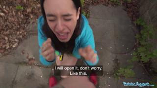 Brunette Jogger's Butthole Fulfills Massive Sex Desire
