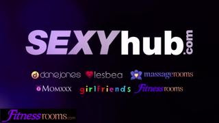 Emily Bright's Gym Slaying Lesbixx Seduction Adventure