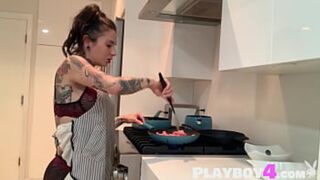 Joanna Angel self-fucked with a dildo while the big ass🍑 chick enjoyed it