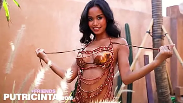 Tiny Slut Girl Putri Cinta Shows Her Smooth Tiny Pussy✌