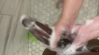 Naughty😈 18 YO Stepsis Exchanges Solo For Hot Shower🚿 F*** Session With Senior Stepsibling! Unbelievable Girth, Fits Her Throat, Disgusting Yet Mesmerizing!