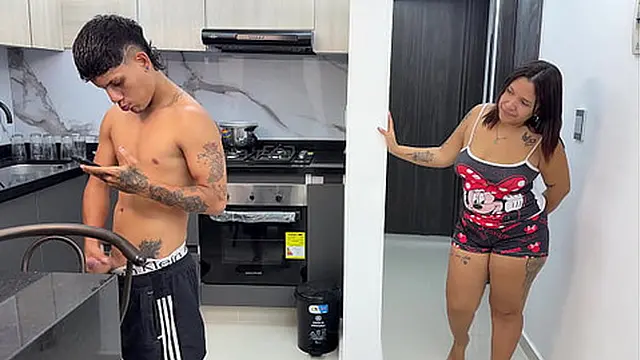 milf lets me fuck her ass🍑 for keeping her secret🤫 on porn addiction