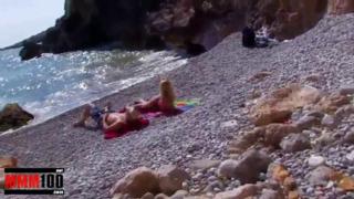Laura Blume's beachside boomer booty bash with her big-titted Spanish babe