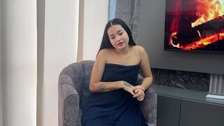 Latina goes out looking for cock and ends up getting the best sex of her life in exchange for a few pesos 