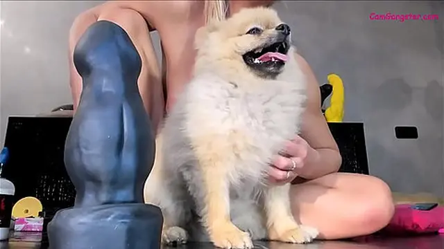 Sexy Blonde doing Squats with Monster ButtPlug in her asshole *** Live on CamGangster com