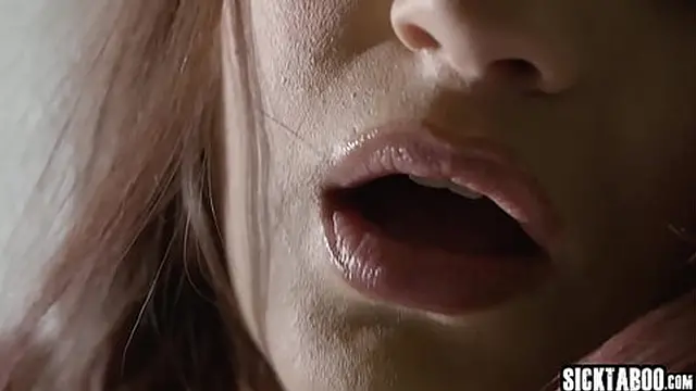 Blindfolded MILF takes control during intense boyfriend encounter