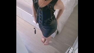 Come fuck my big little slut ass or the other way around