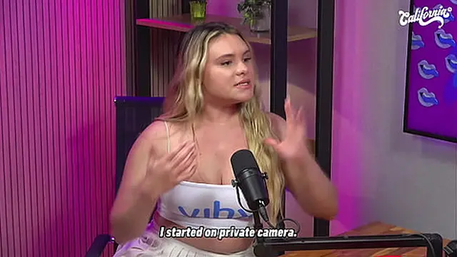 Hot Latina Blonde with a Big Ass🍑