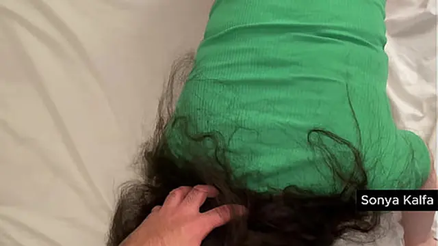 Big Ass girlfriend was doing her HomeWorks then getting fucked