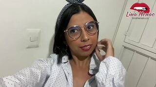 I tell my neighbor to fix my computer —  I pay him by sucking his dick and letting him put his whole dick in my pussy —  I'm a hot bitch with a big ass