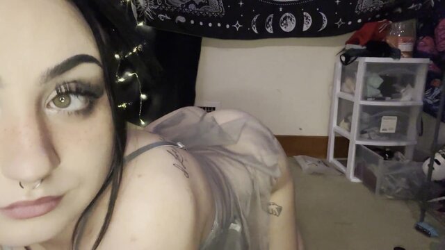 Goth barely legal Latina shows off her thick booty and gripping moist slit in a hot