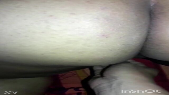 Curvy Latina BBW gives a hot head and shows off her massive behind