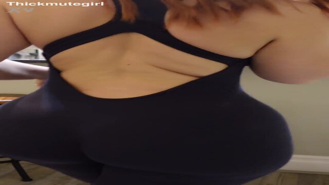 Big-booty babe gets her huge ass fucked