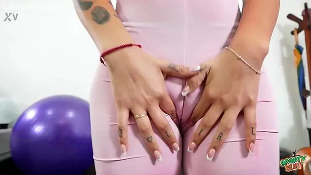 Busty Latina with big ass in tight bodysuit gets it on