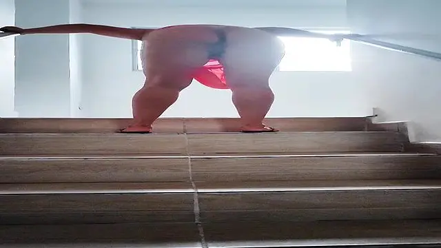 Amateur neighbor's daughter displays her gorgeous ass and twerks on