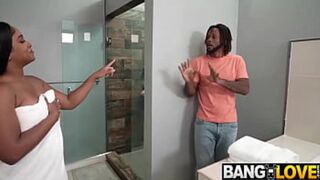 Fat booty starlet knows how to ride cock🍆 to ejaculation
